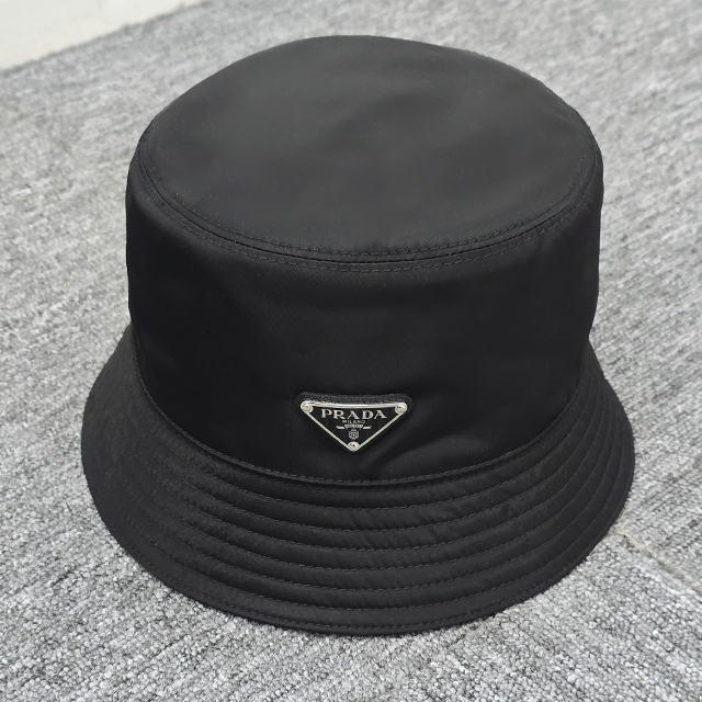 Prada Triangle Logo Re-Nylon Bucket Hat Black Silver (1HC137  display picture 3